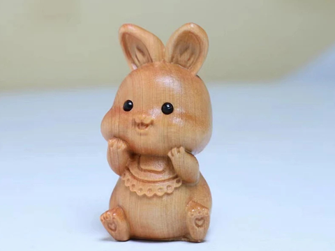 Królik, figurka herbaciana, drzewo, 5 cm