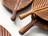 Leaf-shaped tray, wood, 30x12 cm