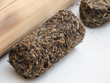 Sheng Pu Erh Jing Mai Lao Shu w bambusowej łodydze, AA, 2016