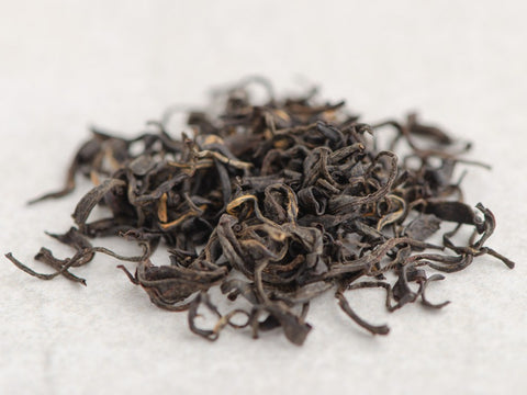 Red tea Kolor Querti (Golden bud) from Granny Nargiza, АА, Georgia, 2025